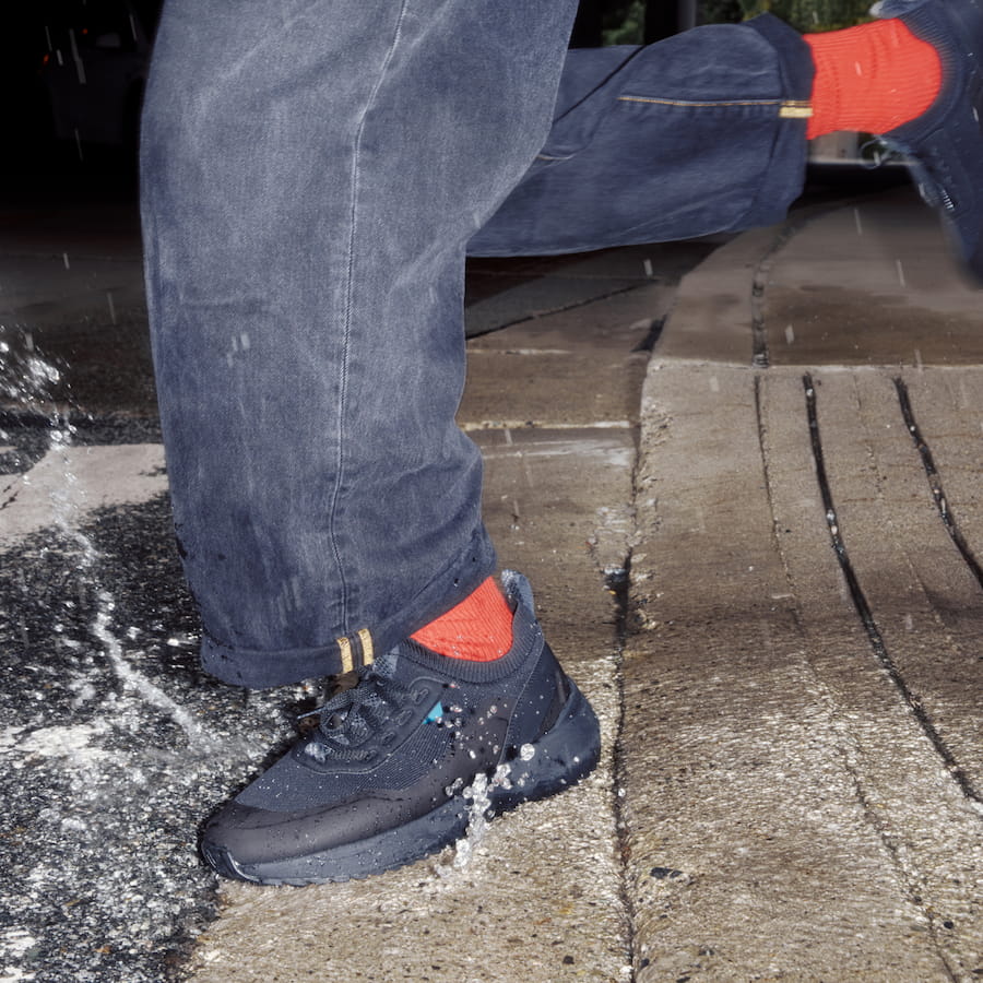 Men's Stormburst Low Top - Black - Image 5